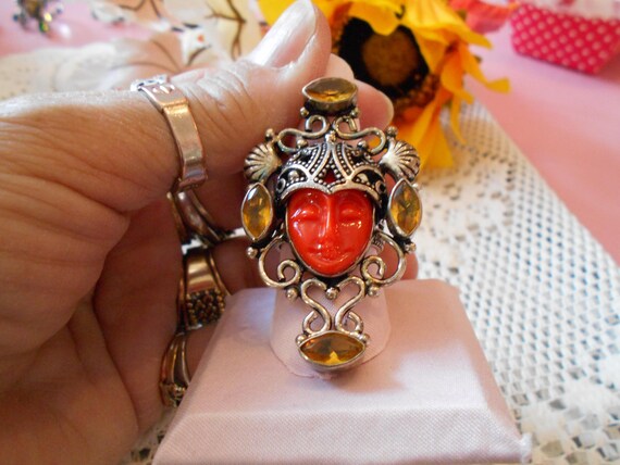 Beautiful Ring-Bling-Classy-Statement-Goddess Cit… - image 1