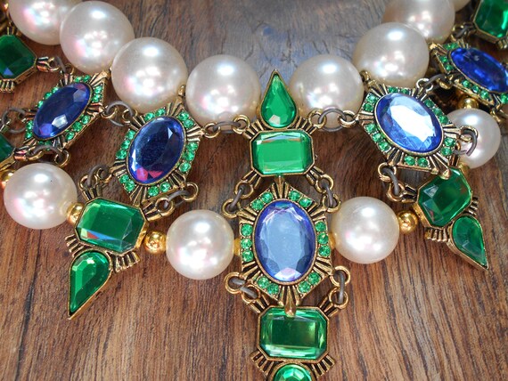 BEAUTIFUL Statement Style Necklace--Rhinestone-Fa… - image 4