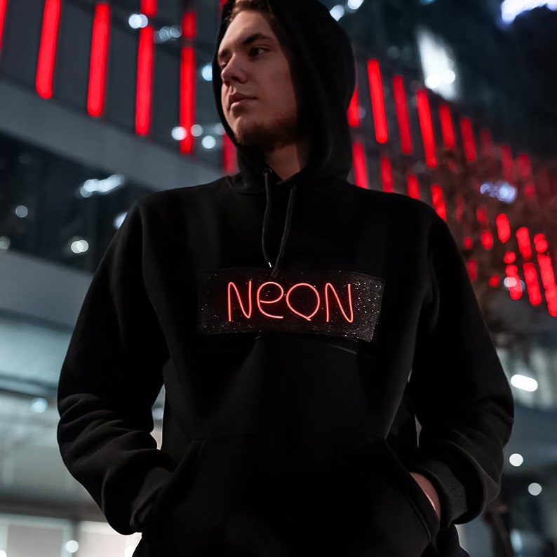 толстовка с неоновой надписью. толстовка с неоновой надписью. кофта с неоновой надписью. худи с неоновой надписью идеи. флекс стиль.