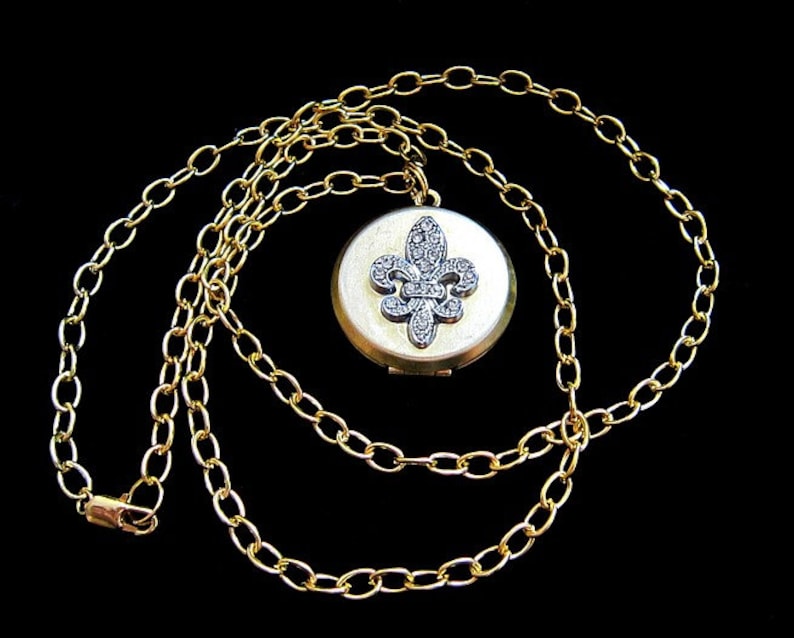 More Than My Own Life... Renesmee Locket Necklace Twilight - Etsy