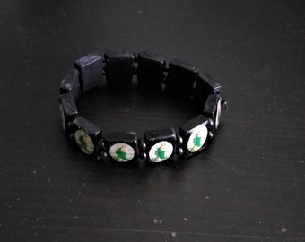 the Content of Bella's jewelry box - St. Jude bracelet - Twilight inspired