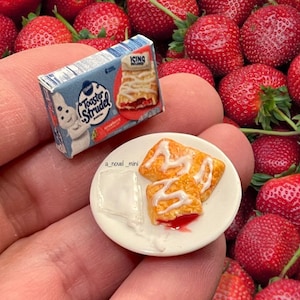 Dollhouse breakfast- 1:12th scale- dollhouse furniture- dollhouse kitchen- miniature breakfast- tiny food- miniatures- dollhouse food
