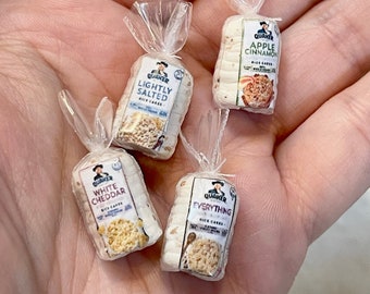 Dollhouse rice cakes- dollhouse kitchen- dollhouse furniture- 1:12th scale- miniature rice cake- miniatures- dollhouse grocery- dollhouse