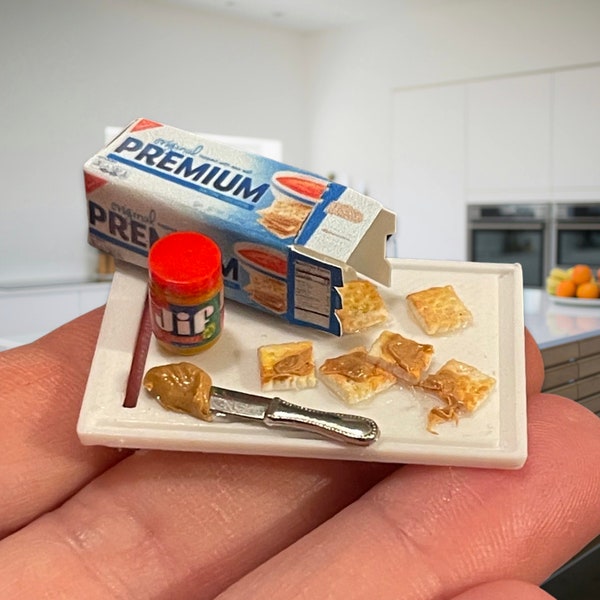 Dollhouse snack- 1:12th scale- dollhouse kitchen- dollhouse furniture- tiny food- miniature snack- miniatures- dollhouse peanut butter- tiny