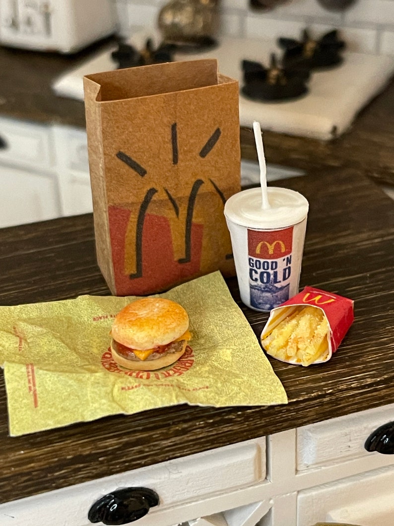 Dollhouse fast food 1:12th scale dollhouse kitchen dollhouse furniture dollhouse to go miniature fast food tiny food dollhouse meal image 2