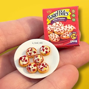 Dollhouse snack set- 1:12th scale- dollhouse kitchen- dollhouse furniture- miniature snack- dollhouse pizza- miniature pizza- tiny food