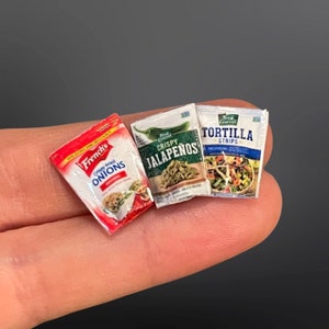 Dollhouse salad- 1:12th scale- dollhouse kitchen- dollhouse furniture- dollhouse food- miniature salad- tiny food- miniature