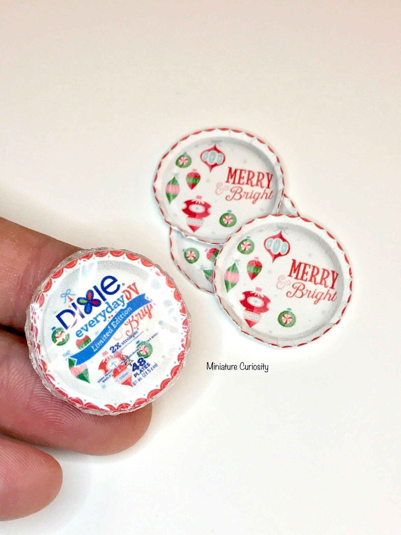 Dixie 2025 christmas plates