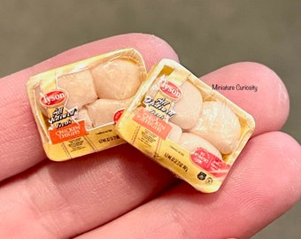 Dollhouse chicken- 1:12th scale- dollhouse furniture- dollhouse kitchen- miniature dinner- tiny food- miniatures- dollhouse food