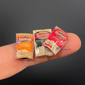 Dollhouse potato- 1:12th scale- miniature potatoes- dollhouse kitchen- dollhouse snack- dollhouse grocery- miniatures- miniature snack