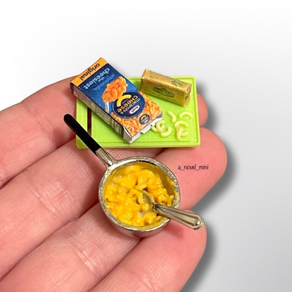 Dollhouse lunch- 1:12th scale- dollhouse mac and cheese- miniature food- tiny food- dollhouse meal- dollhouse kitchen- dollhouse furniture