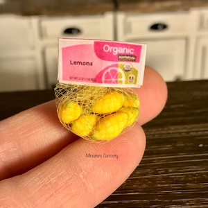 Dollhouse fruit- 1:12th scale- dollhouse kitchen- dollhouse furniture- dollhouse lemons- miniature fruit- miniature lemons- miniatures