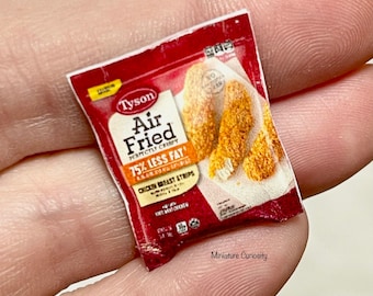 Dollhouse chicken- 1:12th scale- dollhouse furniture- dollhouse kitchen- miniature chicken- miniatures- tiny food- dollhouse grocery