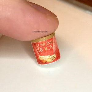 Dollhouse candy- 1:12th scale- dollhouse kitchen- dollhouse furniture- dollhouse food- miniature candy- miniatures- tiny food- dollhouse