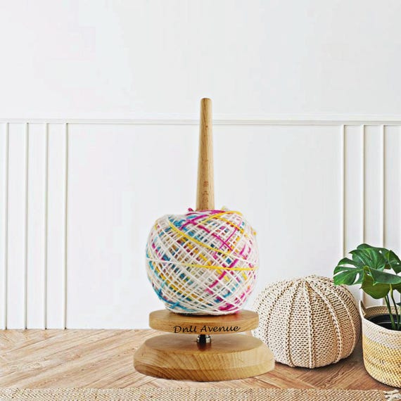 Holz Garnhalter Mit Handyhalterung – Multifunktions-Ständer Für Häkeln, Stricken & Als Telefonständer – Praktisches Geschenk