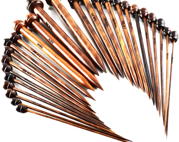 Artisanal Rosewood Knitting Needles Set: 13 Sizes