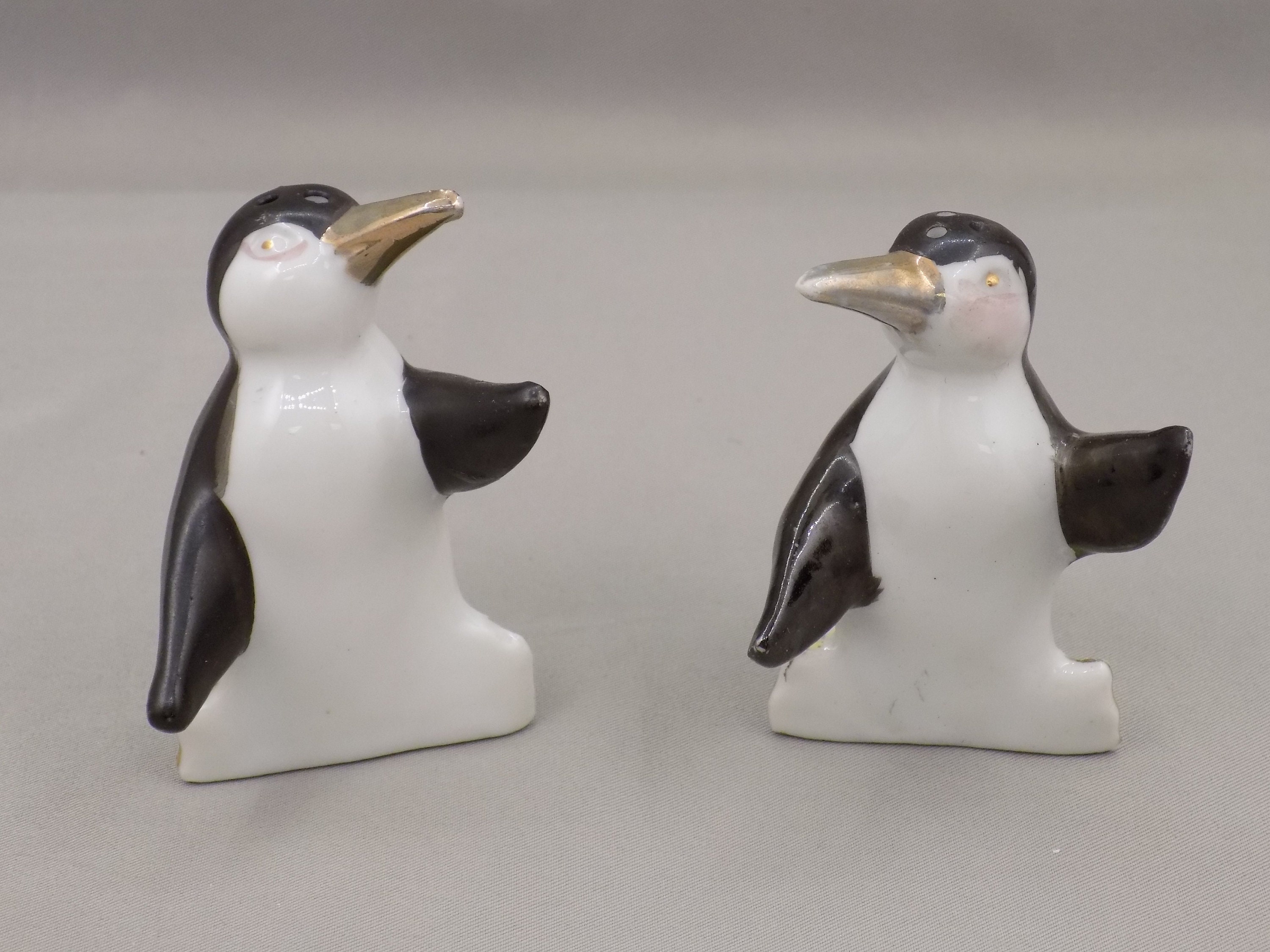 Vintage Hugging Penguins with Golden Beaks Salt and Pepper Shakers