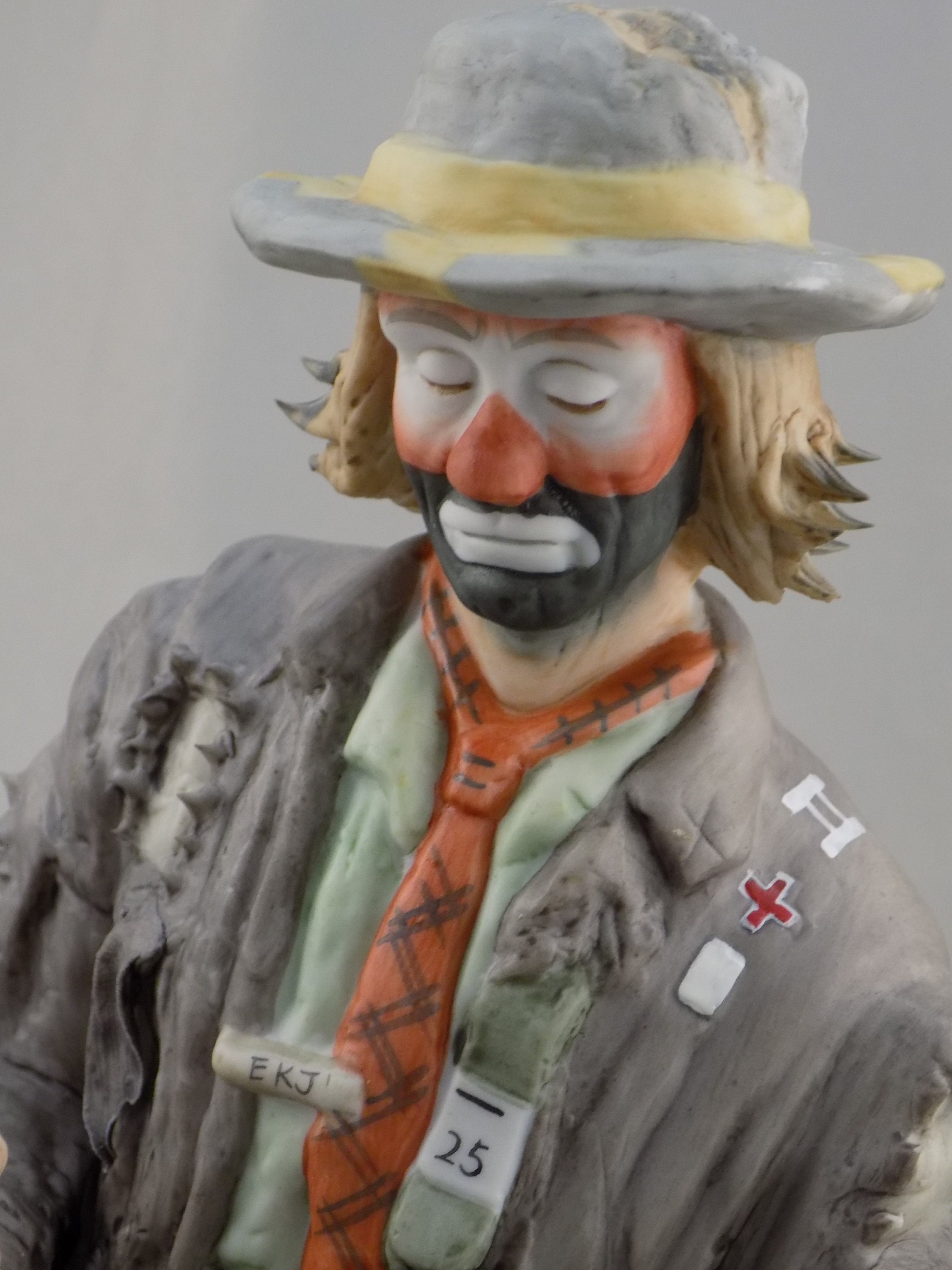 Emmett Kelly Figurines for sale | Only 3 left at -65%