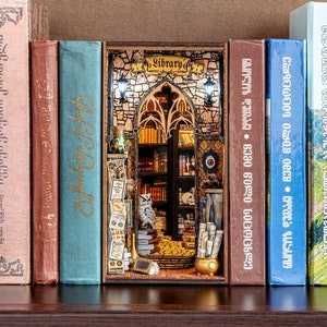 Book nook library, Dark Academia booknook, Wizard library, bookshelf insert, Dark Academy library, Magic library, Wizard cabinet, Magic room