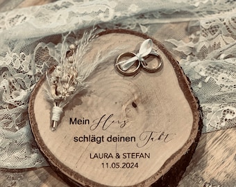 Ringscheibe, Ringkissen, Holzscheibe, Ringbrett mit Spruch, Trockenblumen, Gravur, personalisiert