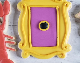 STL Friends peephole, central perk, friends, cookie cutter, 3d printed, 3d printed cookie cutter, stl file, stl cookie cutter,