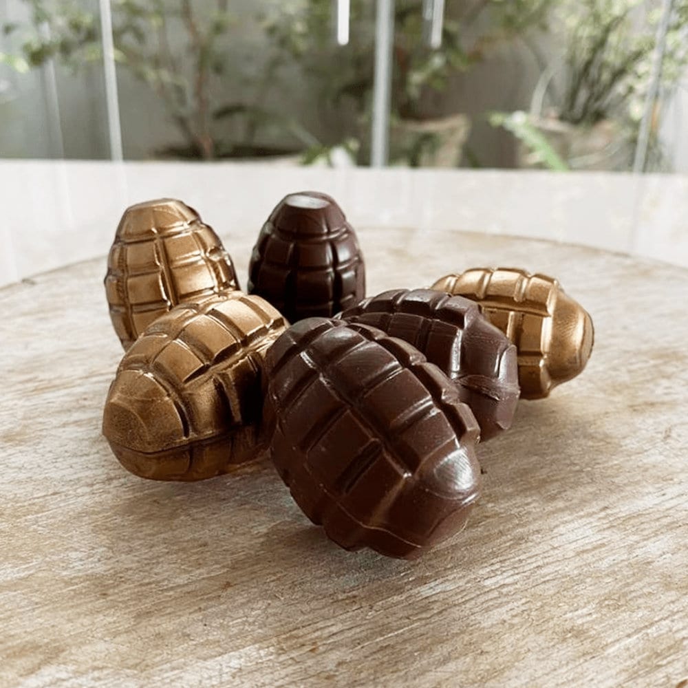 【*ChocoLate Bomb!!】生写真 Grenade Chocolate 3 Piece Mold, Bwb, Brazilian Mold