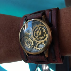 SteamPunk watch style - Gears Bracelet -  / Custom Made / Wrist Bracelet
