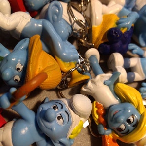 SMURFS Figures - Keychain / Key Ring / Key Chain / Keys