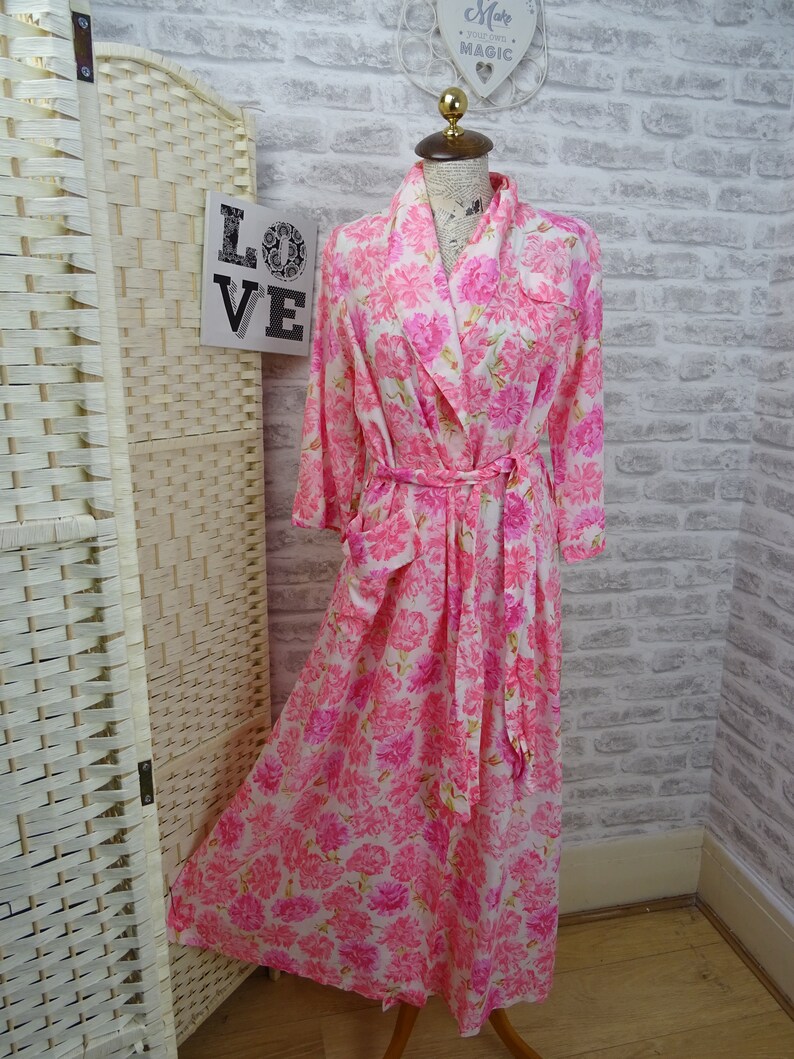 Vintage St MICHAEL Dressing Gown House Coat Very Pretty but Not Perfect