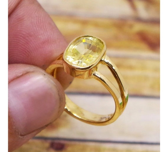 Natural Yellow Sapphire Twisted Women's Gemstone Ring - Shraddha Shree Gems