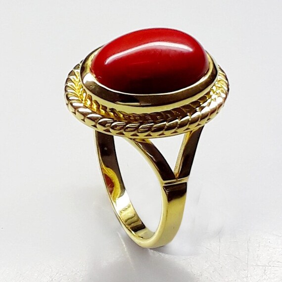 Oval Red Coral Gold Ring (Design AC10) | GemPundit