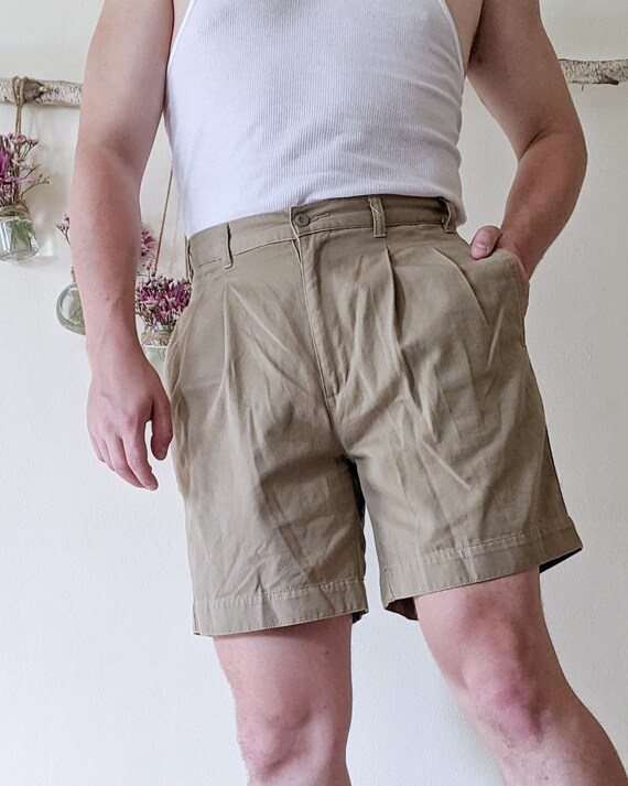 Vintage Dockers Pleated Khaki Shorts 