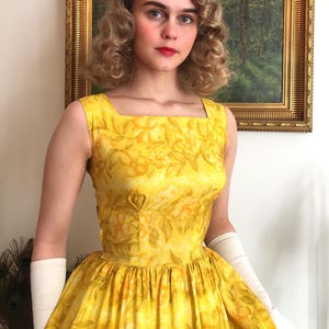 Vintage 1960s Sleeveless Yellow Floral Summer Day Dress XS
