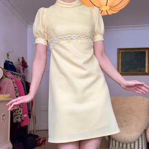 Vintage 1960s Butter Yellow Mini Mod Dress XXS