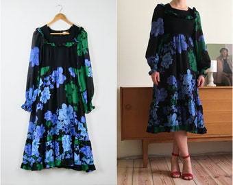 vintage floral puff sleeves dress with ruffles / cotton
