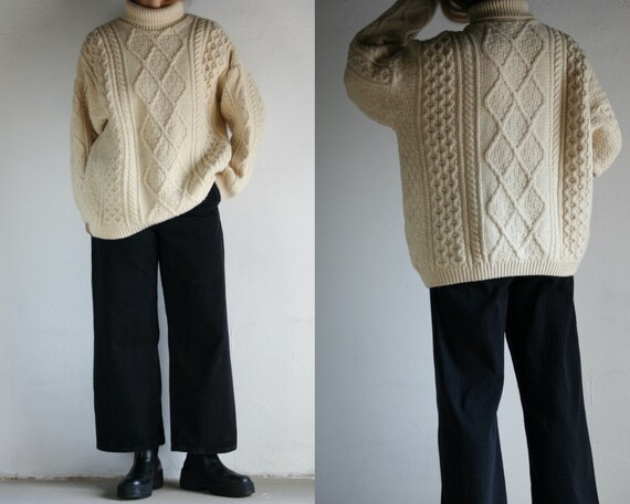 vintage cable knit sweater oversized unisex/white