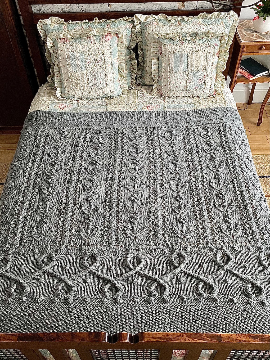 PDF Knitting Pattern.flowers by the Fence - Etsy