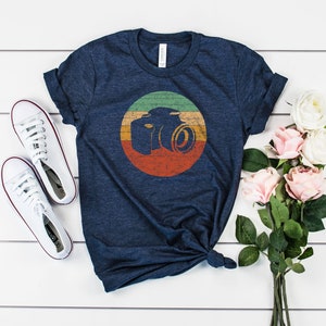 Retro Camera T-Shirt: Vintage Photographer Gift Heather Midnight Nav