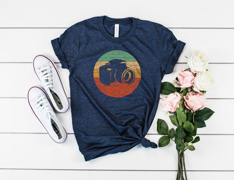 Retro Camera T-Shirt: Vintage Photographer Gift Heather Midnight Nav