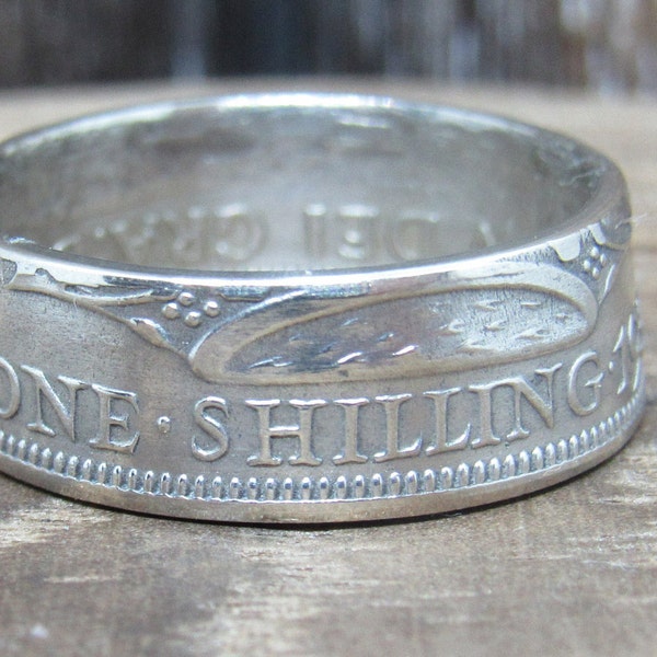 Coin Ring - British - 1935 One Shilling - .500 Silver - Size 6.5  Inv 0167