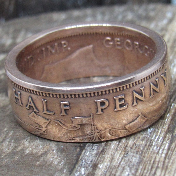 Coin Ring - British - 1942 - Half Penny - Bronze - Size 7.5  Inv 0213