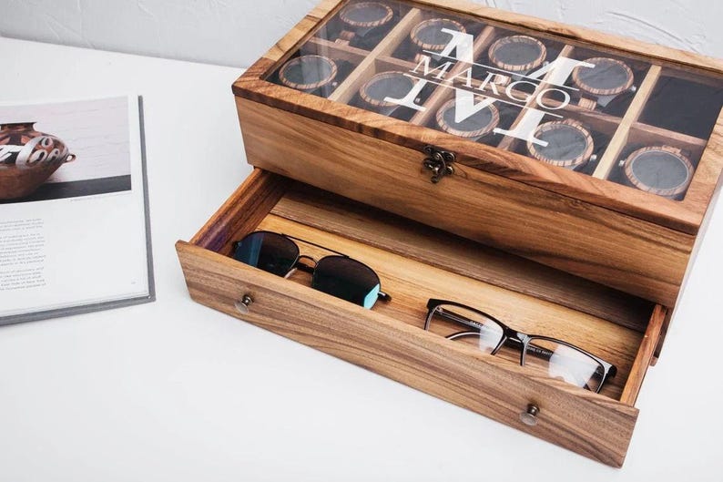 Caja de reloj para hombre grabada, caja de madera personalizada con cajón, caja de reloj de madera para hombre, caja de reloj de madera personalizada, caja de reloj de madera imagen 1