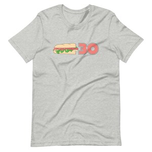sub30 Sandwich Unisex Bella-T, camiseta minimalista, camiseta para correr, camiseta para corredores, ropa de registro personal, ropa para correr, camiseta 5k, camiseta 10k