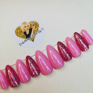 Handpainted press on nails/false nails/nail extensions/ pink gel