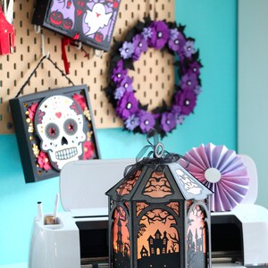 Linterna de Halloween 3D SVG | Plantilla para máquinas de corte Cricut, ScanNCut y Silhouette | Video de montaje incluido imagen 9