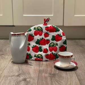 TEA COSY.  Teapot Cover for a Retro Kitchen Red Strawberry