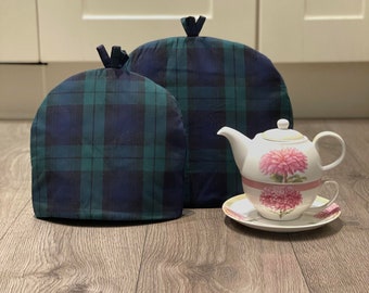 TEA COSY.  Teapot Cover for a Retro Kitchen Black Watch  Cotton Tartan Plaid