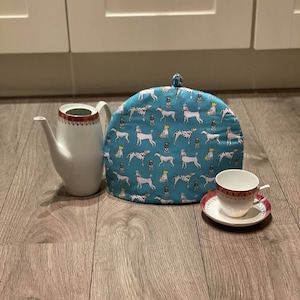 TEA COSY.  Teapot Cover for a Retro Kitchen. Poodles