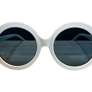 Women's Round Sunglasses - Universal Thread™ Off White