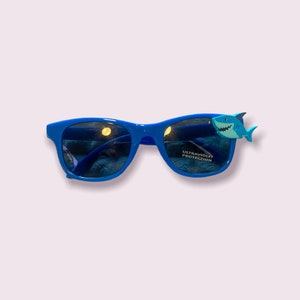 Blue shark kids sunglasses blue kids sunglasses shark theme shark gift party favor blue sunglasses kids gifts kids sunglasses
